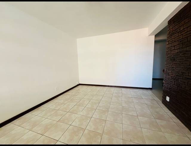 1.5 BEDROOM APARTMENT FOR SALE IN POINT WATERFRONT